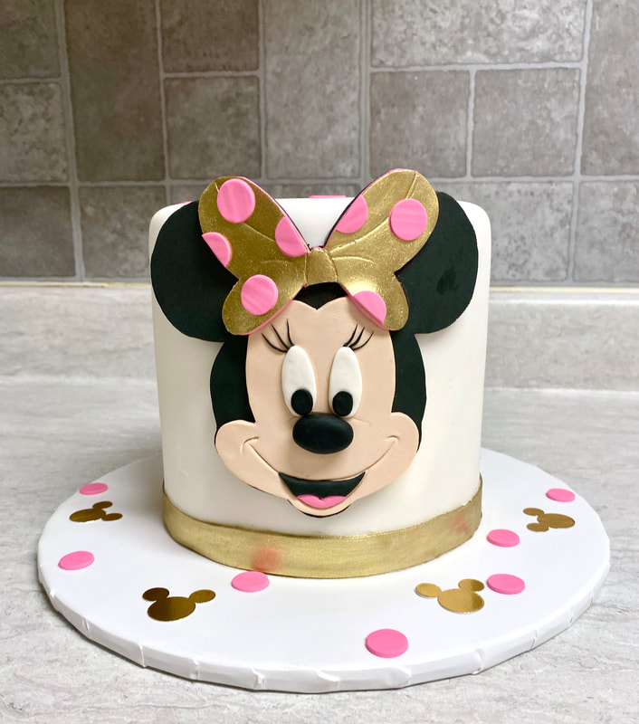 Disney Minnie Mouse Birthday Cake